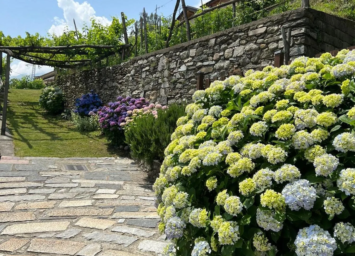 Vercana Casa Nonno Nacletoヴィラ イタリア