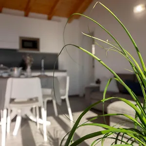 Delfina Mansarda Apartment